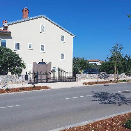 Apartments Rea Крес Екстериор снимка