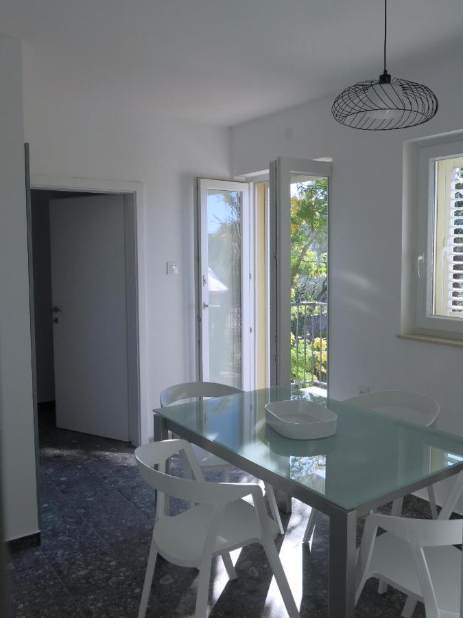 Apartments Rea Крес Екстериор снимка