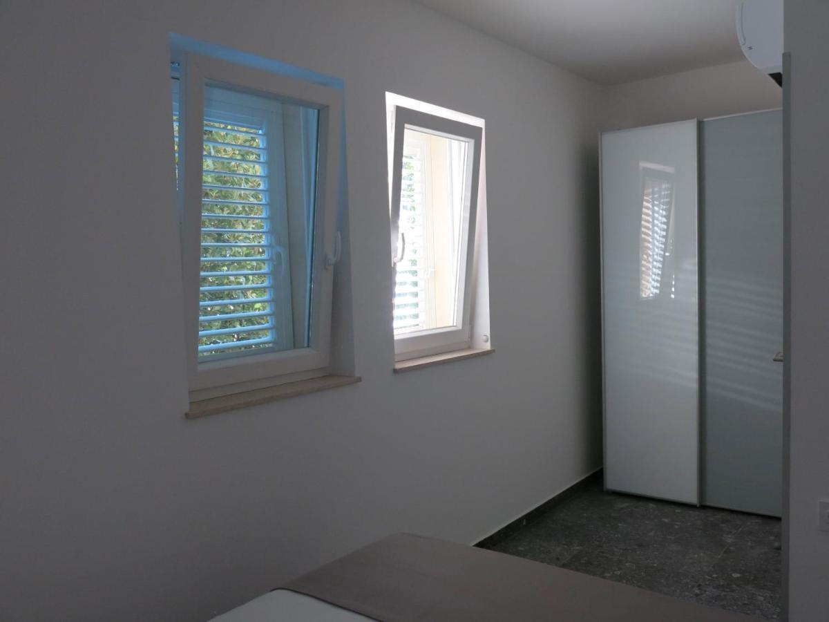 Apartments Rea Крес Екстериор снимка