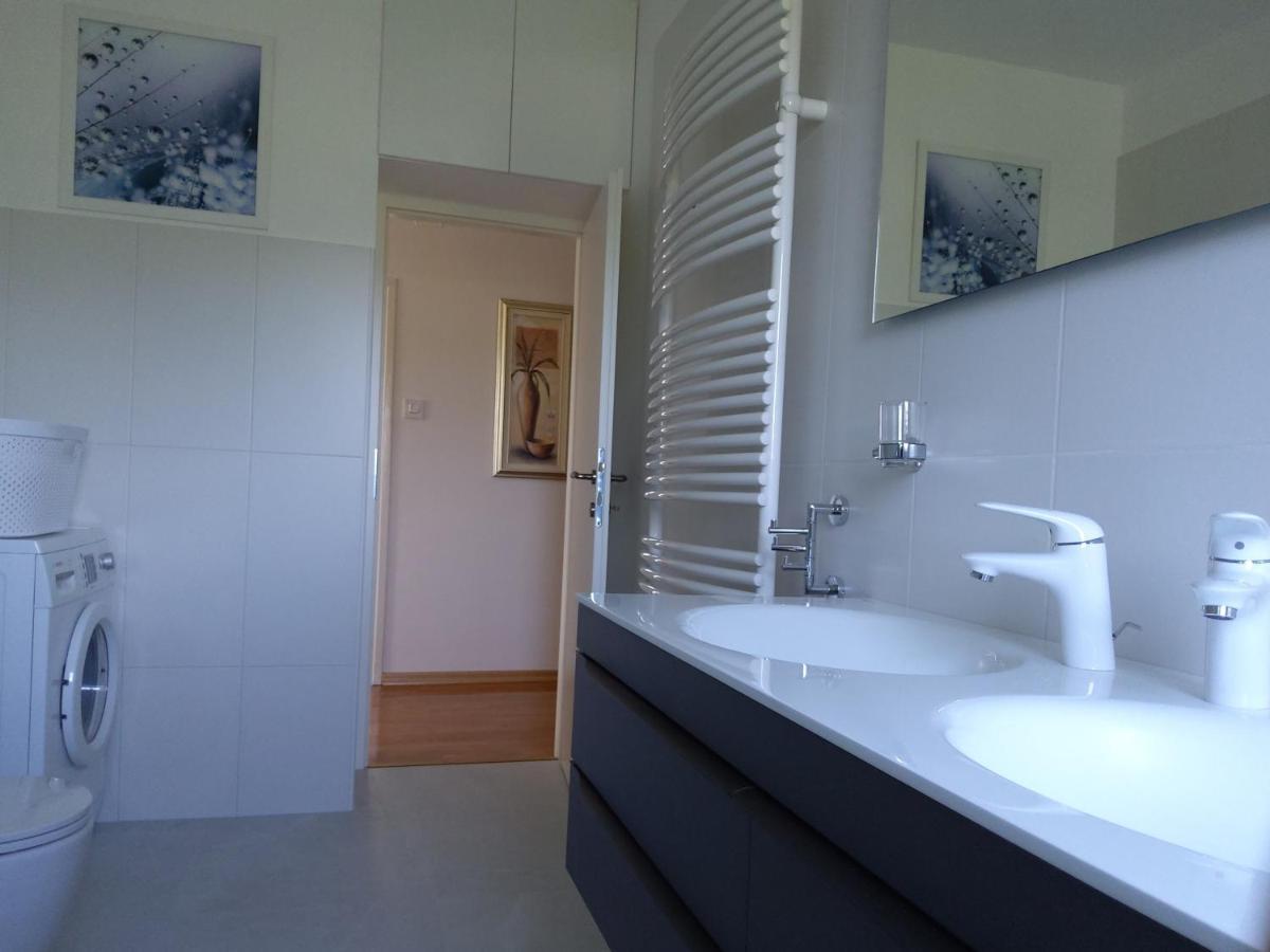 Apartments Rea Крес Екстериор снимка