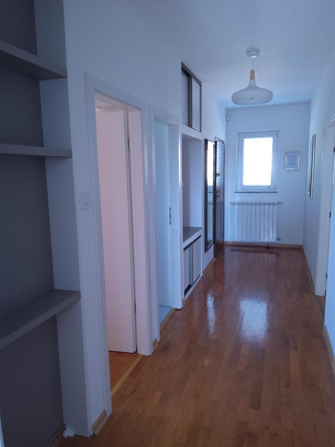 Apartments Rea Крес Екстериор снимка